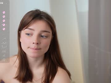 webcam girl floret_joy live cam image #8969820