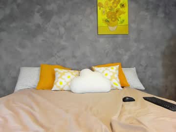 webcam girl kaylaa_fox live cam image #6861330
