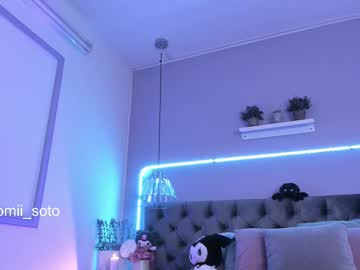 webcam girl naomii_soto live cam image #12561007