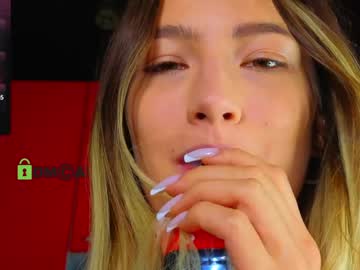 webcam girl crazzy_cherry live cam image #9540674