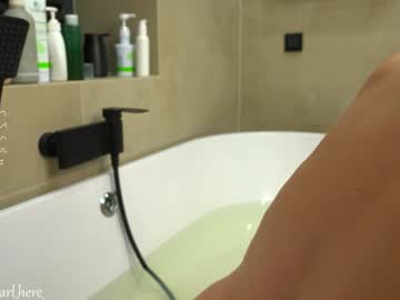 webcam girl kalisa_pearl live cam image #9674408