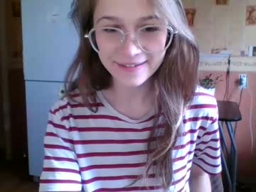 webcam girl mekyy_no_neko live cam image #3894776