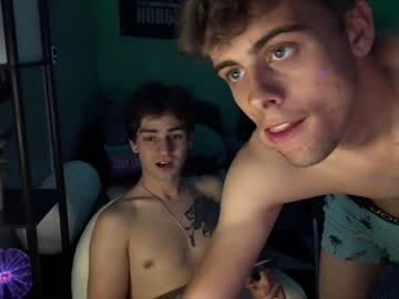 webcam man crashmonroe live cam image #3368837