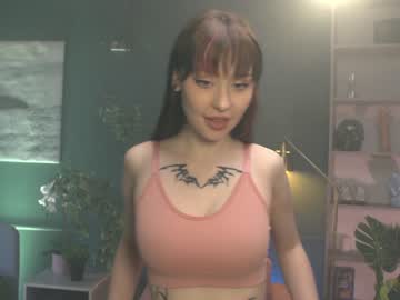webcam girl ella_knockers_xl live cam image #2430515