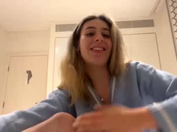 webcam girl blaireisback live cam image #6109792