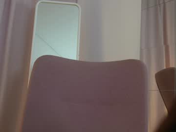 webcam girl floret_joy live cam image #8446102