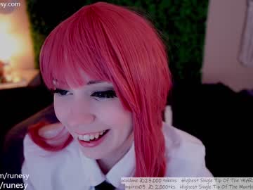 webcam girl runesy live cam image #7894321