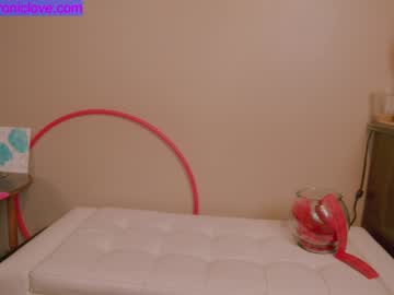 webcam girl chroniclove live cam image #4885123