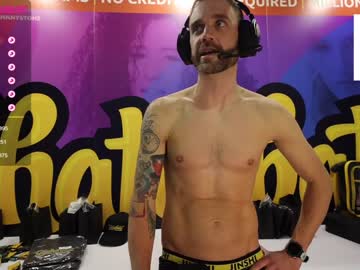 webcam man bradbronton live cam image #2293341