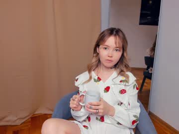 webcam girl follow_wishes live cam image #10641881
