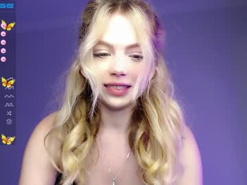 webcam girl small_blondee live cam image #5080660