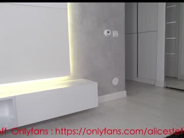 webcam girl smileyouarehere live cam image #2851509