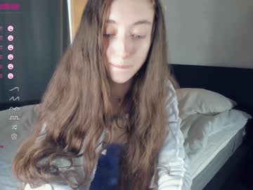 webcam girl llkadream live cam image #6030001