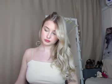 webcam girl cute18cute live cam image #2279563