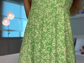 webcam girl cuteelsa_ live cam image #8440631