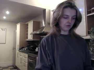 webcam girl lucydelovely live cam image #4808212