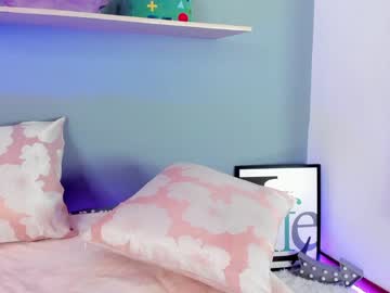 webcam girl saschaholmen live cam image #3897511