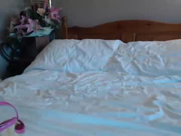 webcam girl mallinia live cam image #7094681