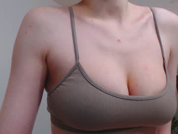webcam girl sweetpulse_ live cam image #9977059