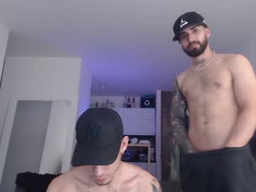 webcam man fratguysonline live cam image #3094513