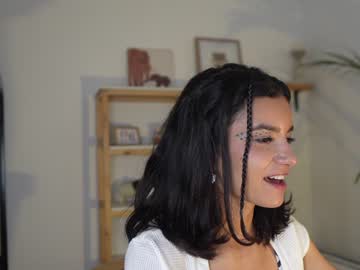 webcam girl urcutelinda live cam image #8992463
