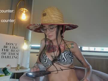 webcam girl lonelly_lolly98 live cam image #10148223
