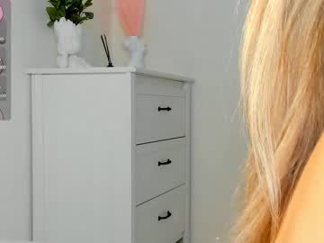 webcam girl molly__meow live cam image #9208816