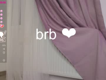 webcam girl small_blondee live cam image #4156422
