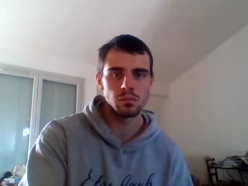 webcam man kerzo29 live cam image #4000401