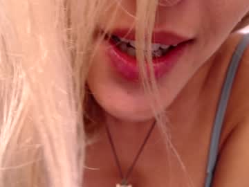 webcam girl sweetboobss1 live cam image #8353322