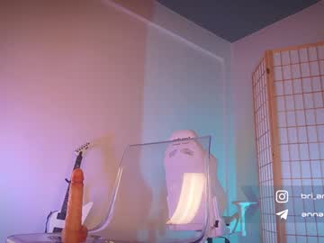 webcam girl anna_bri live cam image #9979336