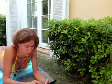 webcam girl oksanafedorova live cam image #3226129