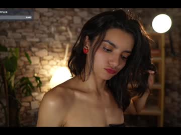 webcam girl urcutelinda live cam image #10415885
