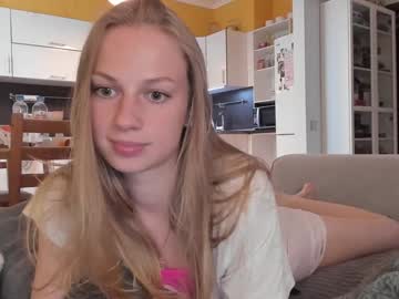 webcam girl magic_couple13 live cam image #9708290