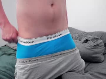 webcam man collegeboiaz live cam image #9655372