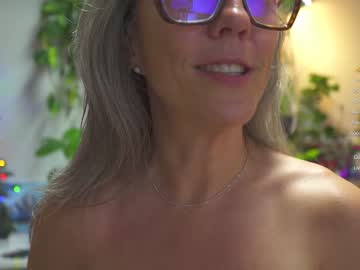 webcam girl sunniedayz live cam image #7877024