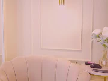 webcam girl gwenbanks live cam image #10902107