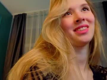 webcam girl milablush live cam image #8673360
