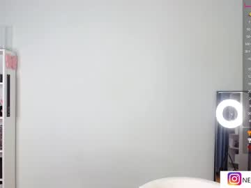 webcam girl ella__sweety live cam image #6515005