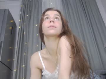 webcam girl monika_youthfull live cam image #10115438