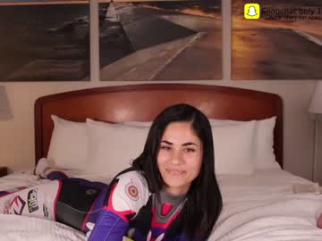 webcam couple ari_lovexo live cam image #9450686