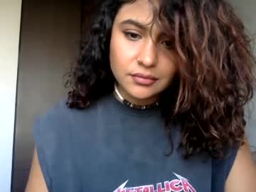 webcam girl arletnoa live cam image #10214838