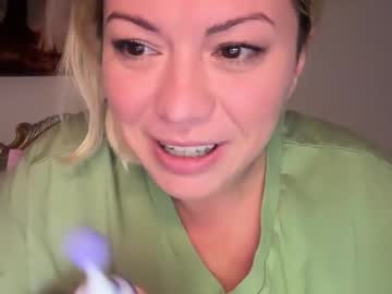 webcam girl kiradivine live cam image #10979195