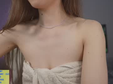 webcam girl alice_kosmos live cam image #3318970