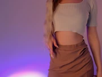 webcam girl yolandabertha live cam image #4676449