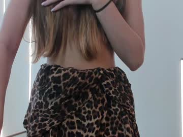 webcam girl shy_starlight live cam image #9988248