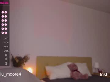 webcam girl lumoore live cam image #5911759