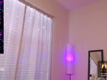webcam girl petitebrat live cam image #6779407