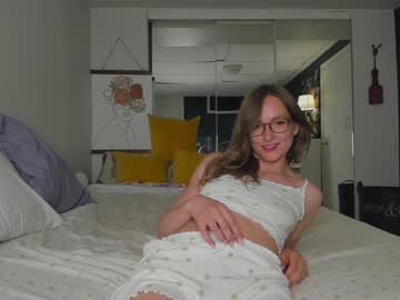 webcam girl innocentprovenguilty live cam image #2686694