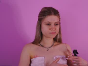 webcam girl alisia_spinnet live cam image #8470876